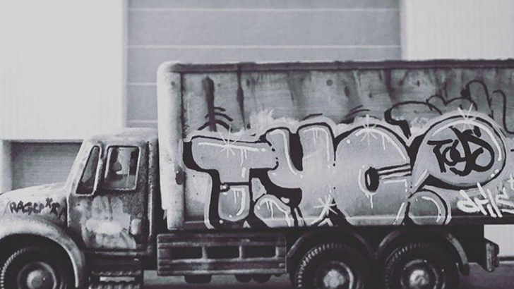 Custom TYO Graffiti Truck by DrilOne