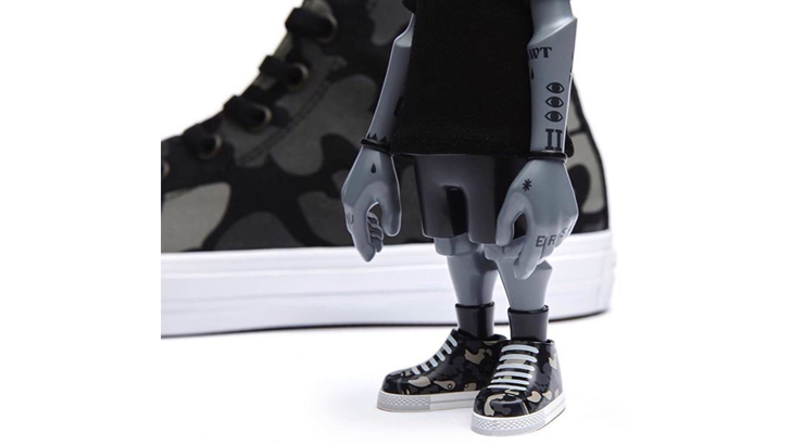 Converse vinyl toy Converse Coolrain Lee